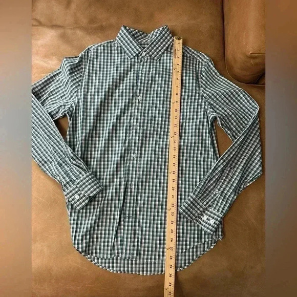 GAP Non-Iron Plaid Button Down Men’s Size Medium - Picture 5 of 10